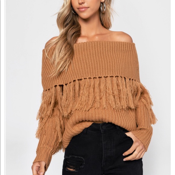 🎉HP🎉 Camel Fringe Sweater - Picture 2 of 6